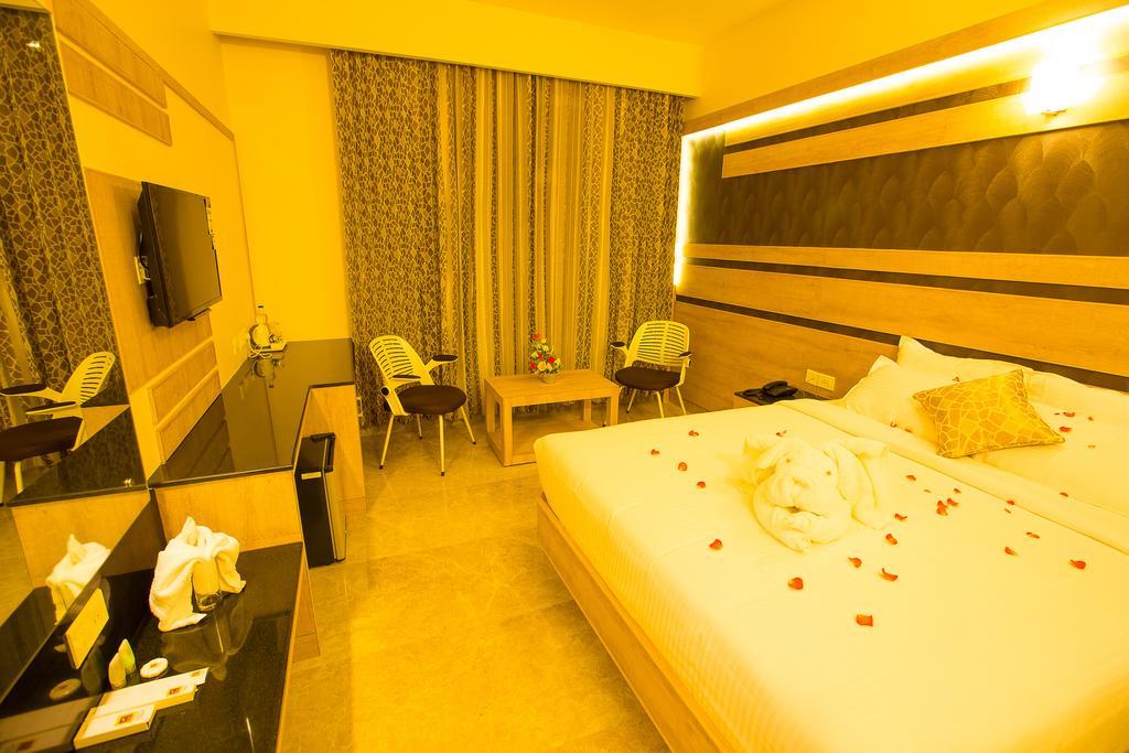 Hotel Radha Prasad Erode Pokoj fotografie