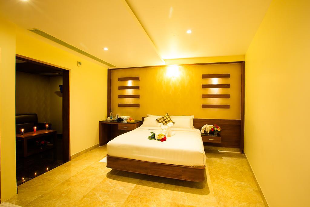 Hotel Radha Prasad Erode Pokoj fotografie